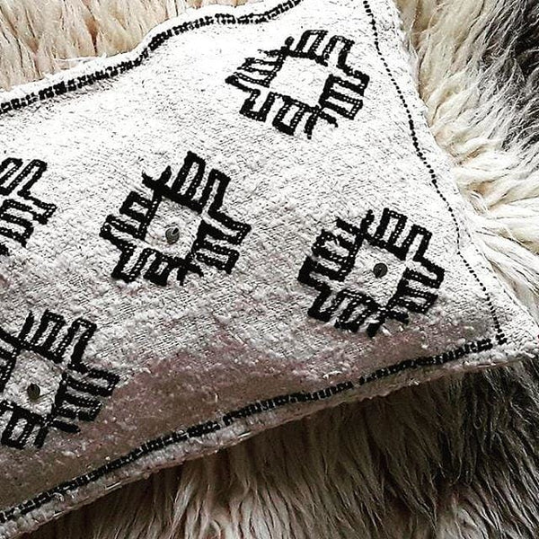 Moroccan Throw Pillows / Decorative Pillows