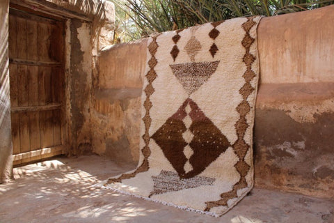 Adrar — full rug on white background