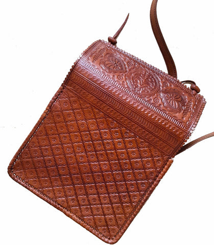Hippie Leather Shoulder Bag - Brown Caramel