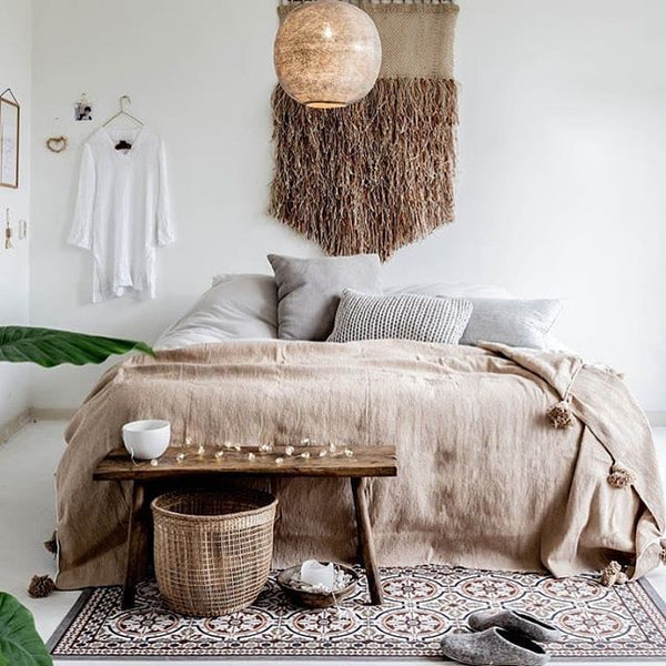 Pom Blanket - Caramel / Beige