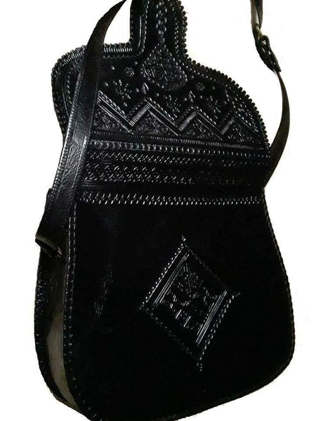 Moroccan Bag - Lssan Handbag / Shoulder Bag - Large Size Black Mono Color - Heart - Rear View | Moroccan Corridor